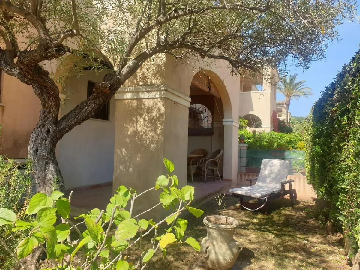 Casa Cannugia By La Via Del Mare Viaggi E Vacanze Villasimius 0*,  Italy